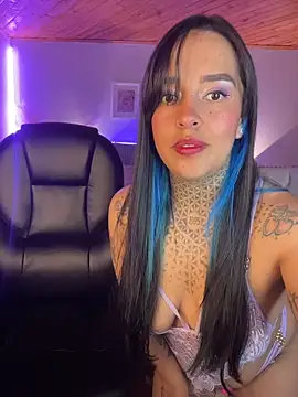 Annie Alicee online show from 04-15-26, 02:35