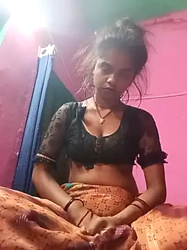 Snapshot of Cut_ikina chatting on 02-11-26, 11:43 Cut ikina online show from 02-11-26, 11:43