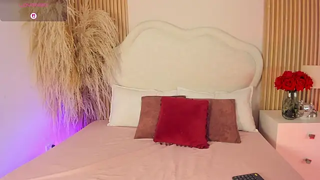 rebeca taylor online show from 04-08-26, 03:17