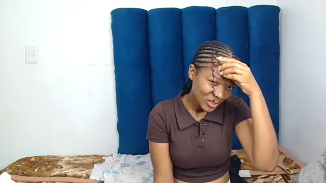 Snapshot of ForeverSexy_ chatting on 04-04-26, 04:59 ForeverSexy online show from 04-04-26, 04:59