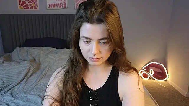 Snapshot of LovingWhisperr chatting on 03-05-26, 01:23 LovingWhisperr online show from 03-05-26, 01:23