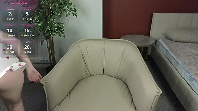 Snapshot of LovingWhisperr chatting on 03-28-26, 01:16 LovingWhisperr online show from 03-28-26, 01:16