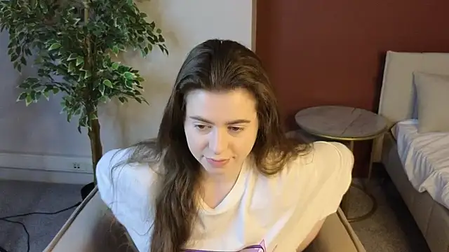 Snapshot of LovingWhisperr chatting on 03-29-26, 01:05 LovingWhisperr online show from 03-29-26, 01:05