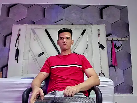 GoldenBoyM online show from 05-27-26, 04:20