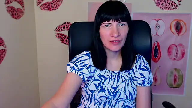 Rosalinda ro online show from 05-21-26, 06:04