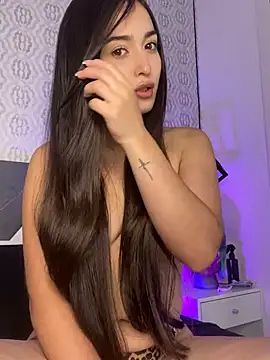 Mia rivers   online show from 03-06-26, 07:43