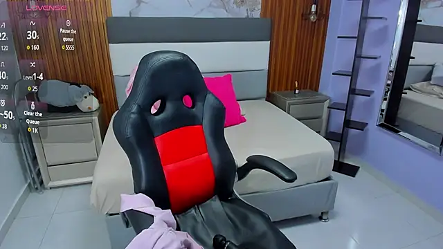 alixablake online show from 04-16-26, 07:03