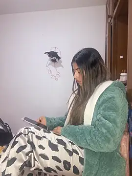  as una77 online show from 03-25-26, 05:02