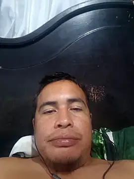 LuzSantoDeEmmanuel online show from 04-26-26, 03:59