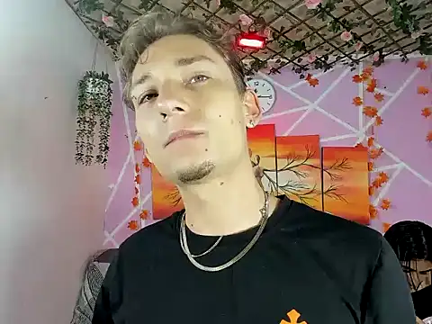 Dapnhe hot2006 online show from 03-15-26, 10:16