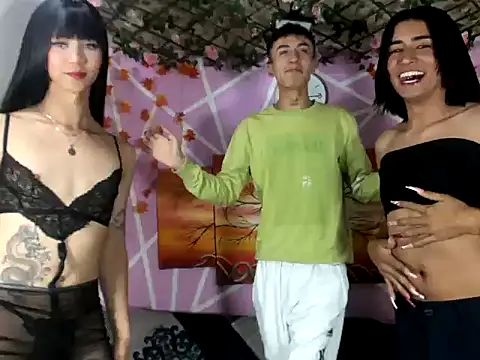 Dapnhe hot2006 online show from 03-23-26, 10:47