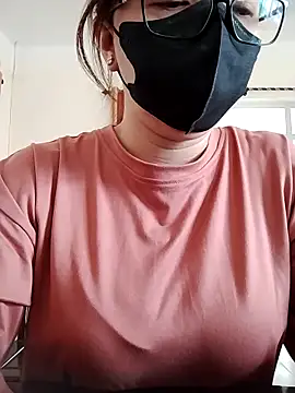 LiilyZi online show from 03-16-26, 01:44