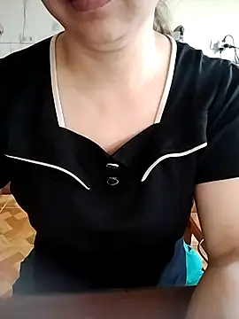 LiilyZi online show from 03-30-26, 03:07