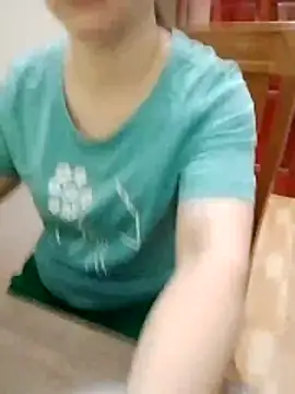 LiilyZi online show from 04-14-26, 01:11