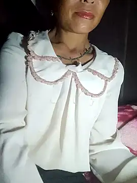 Snapshot of witch-xx chatting on 07-10-26, 01:36 witch-xx online show from 07-10-26, 01:36