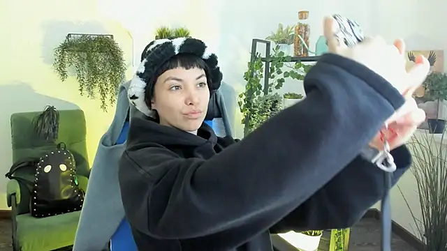NeoGeisha online show from 05-11-26, 01:06