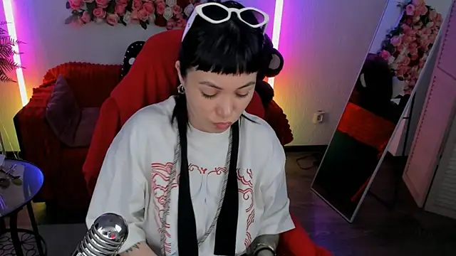 NeoGeisha online show from 05-19-26, 01:39