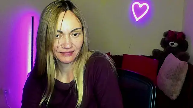 BlondMikey22 online show from 04-15-26, 07:58