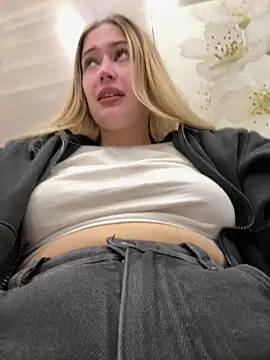 blonde exe online show from 04-04-26, 10:57