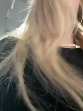 blonde exe online show from 05-18-26, 03:18