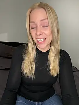 Snapshot of emily-becker22 chatting on 03-06-26, 07:10 emily-becker22 online show from 03-06-26, 07:10