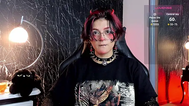 YuuMiko online show from 04-09-26, 12:54