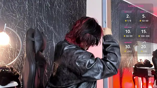 YuuMiko online show from 04-10-26, 12:43