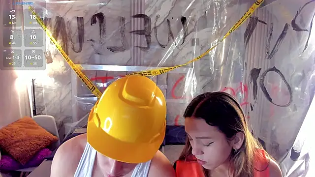 Snapshot of Manson_and_Zoe chatting on 03-15-26, 11:49 Manson and Zoe online show from 03-15-26, 11:49