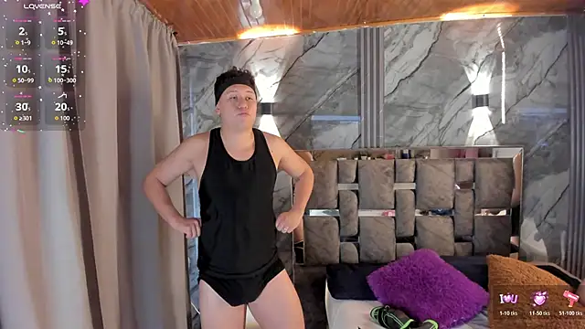 Snapshot of Manson_and_Zoe chatting on 03-28-26, 11:21 Manson and Zoe online show from 03-28-26, 11:21