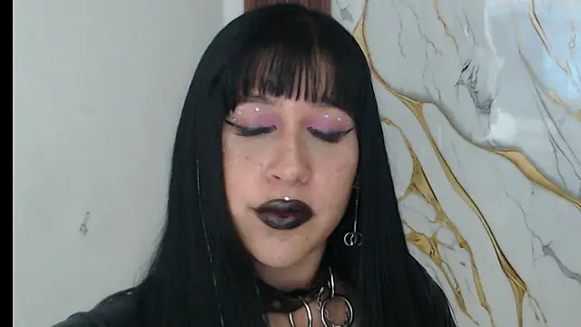 Snapshot of valen_ros chatting on 04-12-26, 10:37 valen ros online show from 04-12-26, 10:37