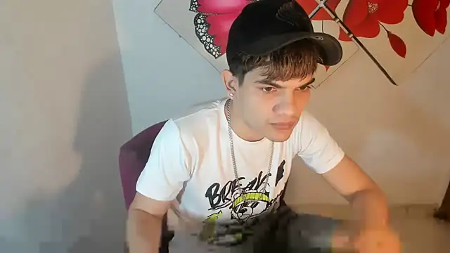 Snapshot of Jesshot_bigcock20cm chatting on 03-15-26, 03:34 Jesshot bigcock20cm online show from 03-15-26, 03:34