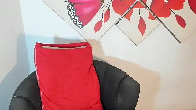 Snapshot of Jesshot_bigcock20cm chatting on 03-16-26, 02:50 Jesshot bigcock20cm online show from 03-16-26, 02:50