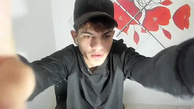 Snapshot of Jesshot_bigcock20cm chatting on 04-02-26, 02:15 Jesshot bigcock20cm online show from 04-02-26, 02:15