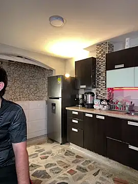 EmilyAndAndrew online show from 04-03-26, 03:59