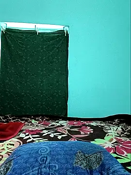 Snapshot of Tamilkannadacouple chatting on 04-10-26, 06:29 Tamilkannadacouple online show from 04-10-26, 06:29