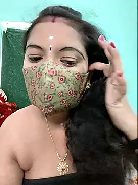 Snapshot of Tamilkannadacouple chatting on 04-14-26, 05:24 Tamilkannadacouple online show from 04-14-26, 05:24