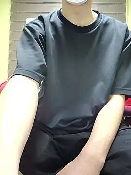 minnsuu0402 online show from 02-27-26, 05:46