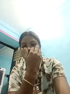 Snapshot of hotcoolcool2 chatting on 03-14-26, 12:32 hotcoolcool2 online show from 03-14-26, 12:32