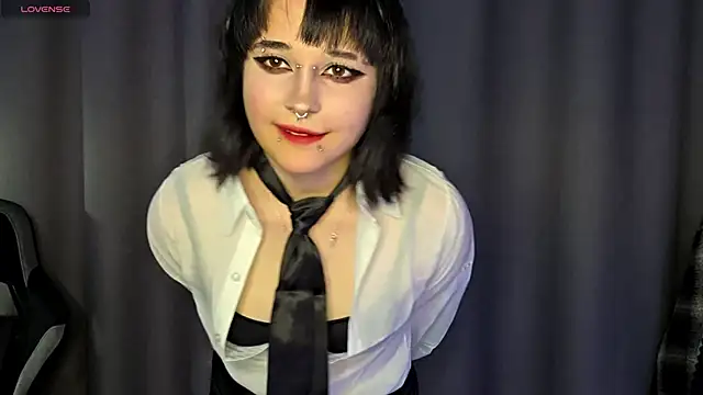 Snapshot of PureSofia chatting on 04-11-26, 07:18 PureSofia online show from 04-11-26, 07:18