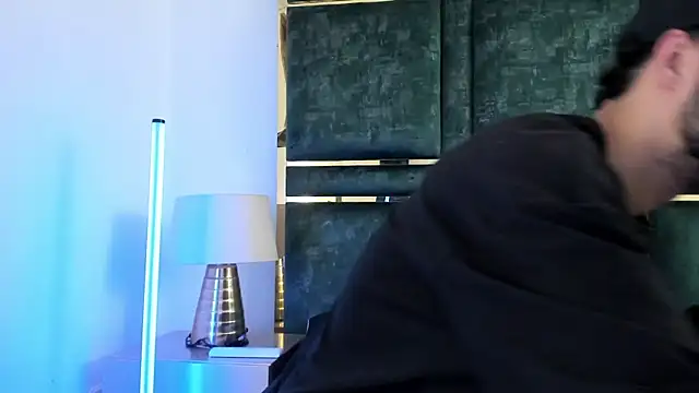 GaelyCoral online show from 04-08-26, 11:10