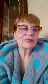 Snapshot of SophieBurns chatting on 04-20-26, 10:29 SophieBurns online show from 04-20-26, 10:29