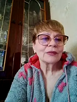 Snapshot of SophieBurns chatting on 04-24-26, 10:39 SophieBurns online show from 04-24-26, 10:39