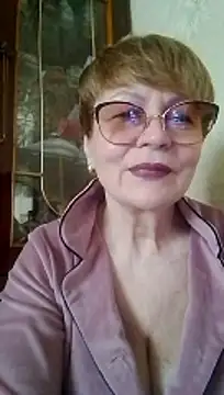Snapshot of SophieBurns chatting on 05-09-26, 10:31 SophieBurns online show from 05-09-26, 10:31