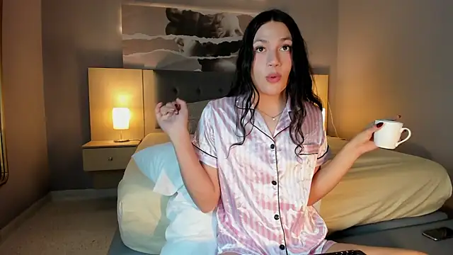 Rubii Cutee online show from 05-18-26, 11:27