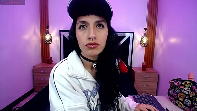 FRANCESCA LOVE  online show from 03-06-26, 04:58