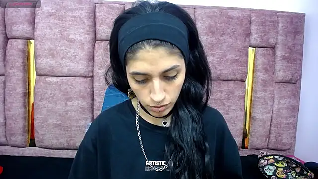 FRANCESCA LOVE  online show from 05-15-26, 03:02