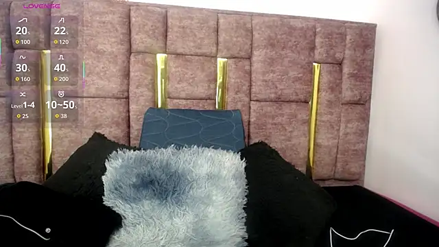 FRANCESCA LOVE  online show from 05-31-26, 05:20