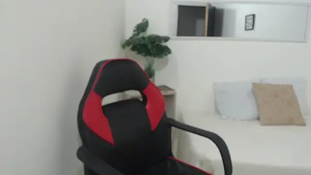 Roseta Still online show from 03-24-26, 03:44