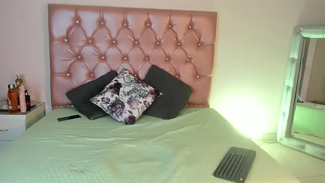 Ashtart 1 online show from 04-01-26, 03:29