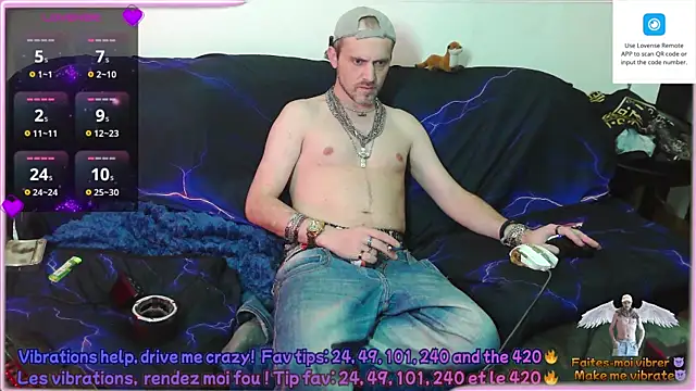 Snapshot of SwatRocShy chatting on 06-01-26, 09:49 SwatRocShy online show from 06-01-26, 09:49